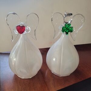 AVOLA WHITE GLASS ORNAMENTS